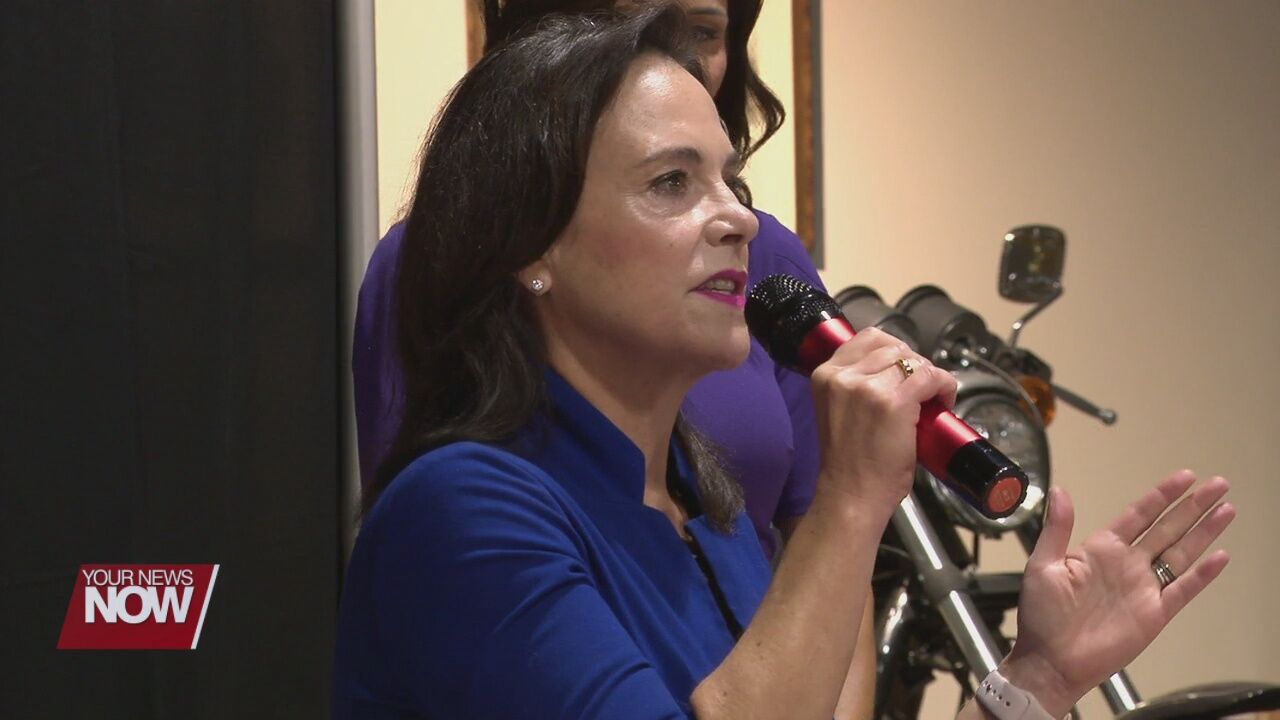 United States Senate candidate campaigns in Lima, South Dakota Governor attends to show support